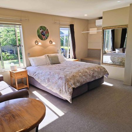 Blue Ridge Studios And Bed & Breakfast Te Anau Exterior foto